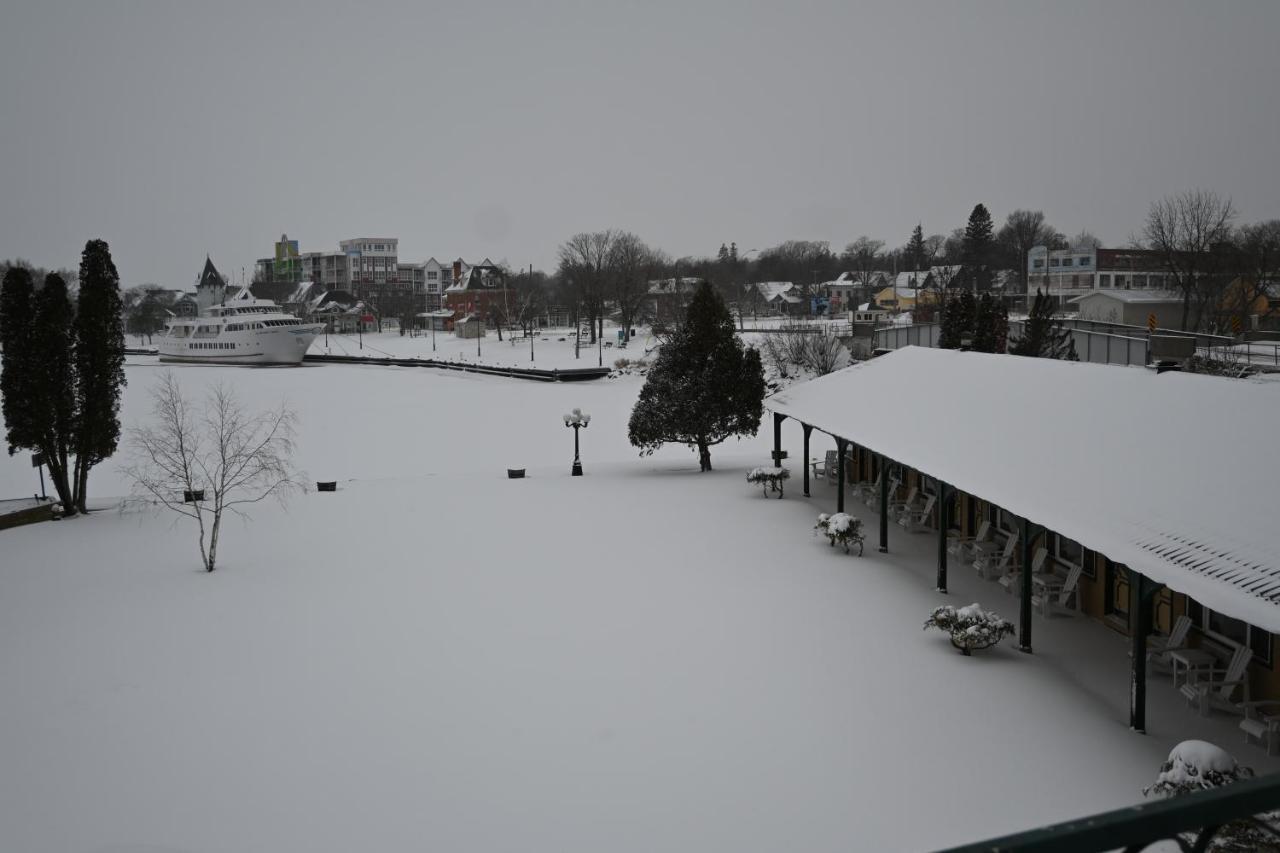 The Gananoque Inn Exterior photo