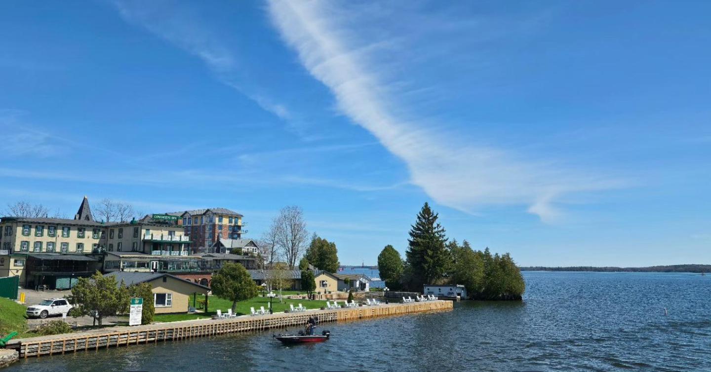 The Gananoque Inn Exterior photo